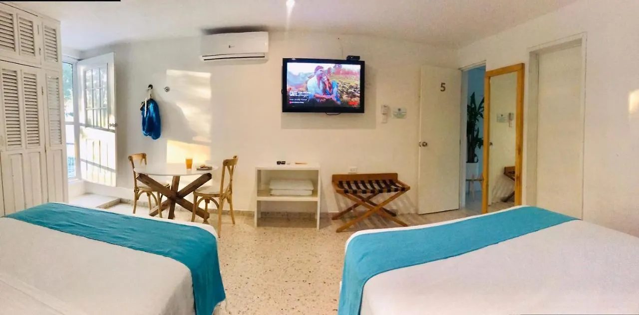 Hotel Downtown ميريدا 3*,  المكسيك